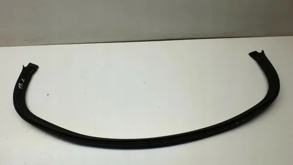 Junta do capô BMW M3 2005 OEM 8215915 - Usado image 2