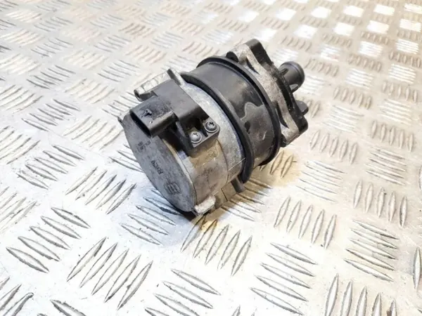 Pompe à eau Audi A6 C6 OEM 4F0965567 - Occasion image 2