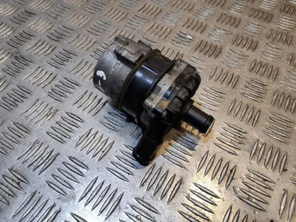 Pompe à eau Audi A6 C6 OEM 4F0965567 - Occasion image 5