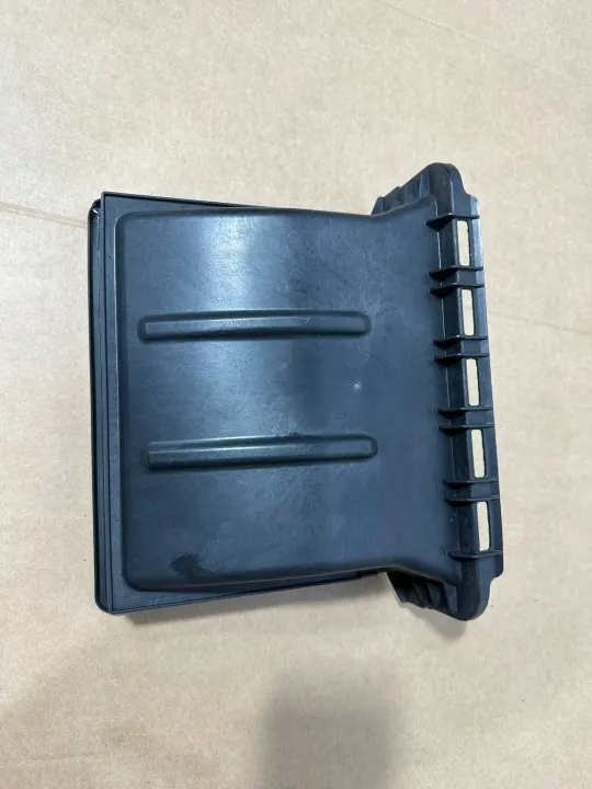 OEM A2138307400 Kupéfilterhuslock Mercedes W213 image 2