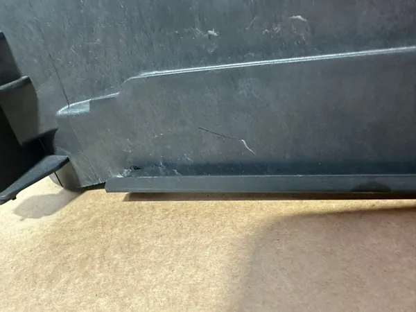 OEM A2138307400 Kupéfilterhuslock Mercedes W213 image 4