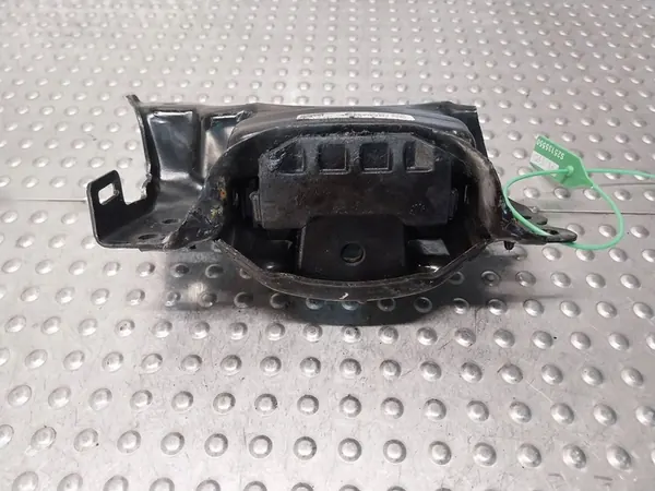 Moottorin tuki 2Q0199555AC SEAT ARONA 6F0 POLO VI 2G 1.6 TDI image 2