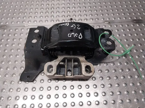 Moottorin tuki 2Q0199555AC SEAT ARONA 6F0 POLO VI 2G 1.6 TDI image 3