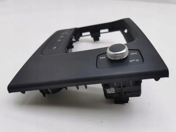 Estrutura esquerda Audi A1 2019 OEM 82C713463 image 5