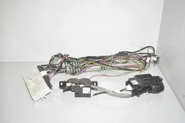 Kit apertura automática maletero BMW 5 Touring F11 7208371 image 6