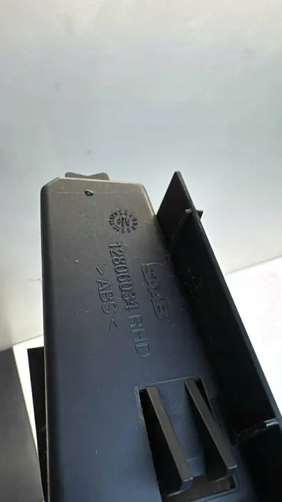 Feuerzeugablage Saab 9-3 II OEM 12806034 - Gebraucht image 3