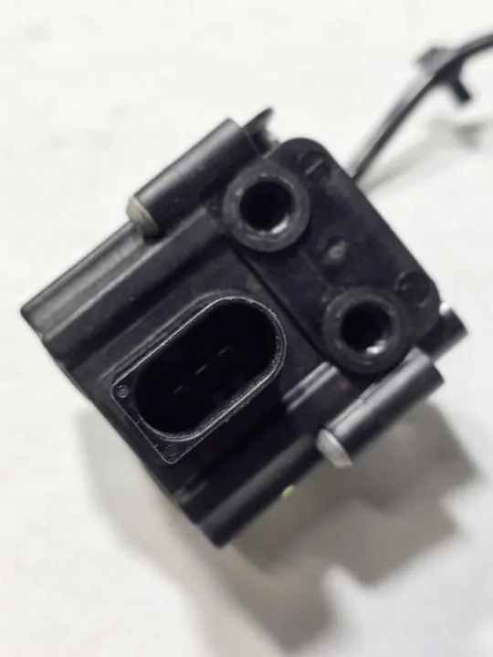 Luftfjädringsventil OEM 4722555610 BMW F11 image 4