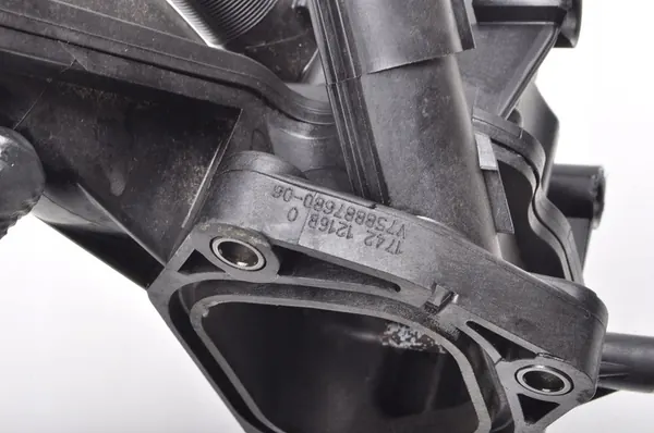 MINI R58 R56 1.6 16V Thermostat Housing V758887680 image 6