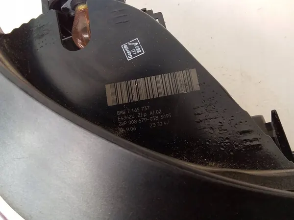Lámpara trasera izquierda BMW 5 (E60) 2006 OEM 7165737 image 2