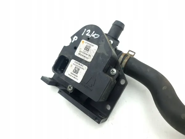 Aquecedor líquido Tesla Model S 2015 OEM 600738400E image 7