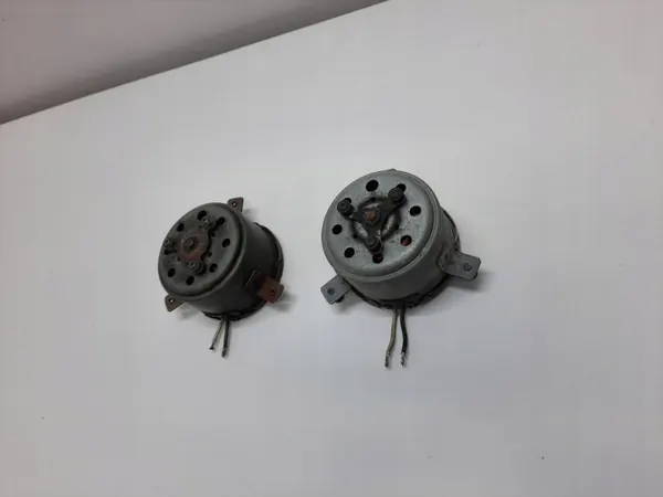 Audi A6 C6 Motorfläkt OEM SILNICZEK WENTYLATORAA image 3