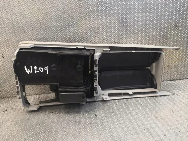 Mittkonsol armstöd Mercedes C W204 OEM 2046801339 image 3