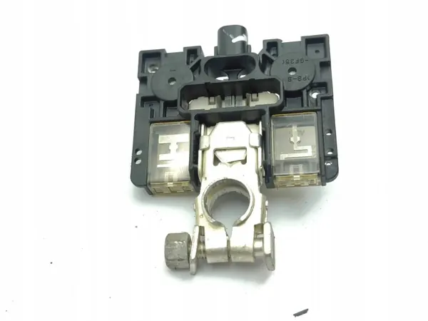 Lexus IS III Batterierelais-Sicherung OEM AMD174237 image 3