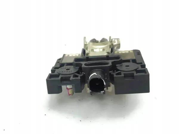 Lexus IS III Batterierelais-Sicherung OEM AMD174237 image 4