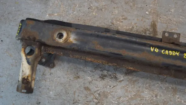 VW Caddy 2K5 Voorbumper Balk OEM JKM23683 image 3