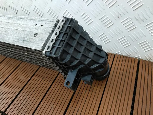 Intercooler Renault Scenic III Megane III image 9