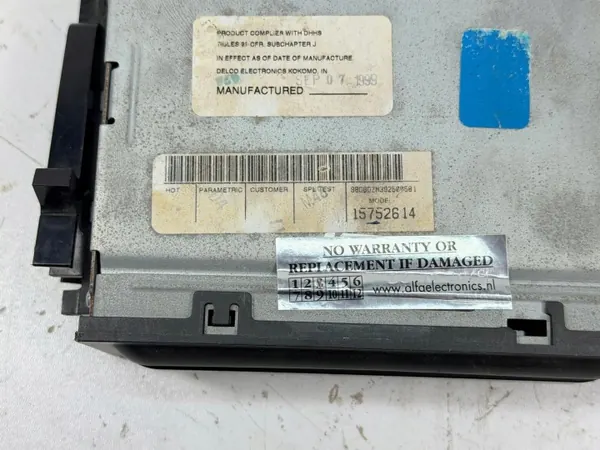 Leitor de CD OEM 8GM774A para Tahoe/Suburban 99-02 image 3