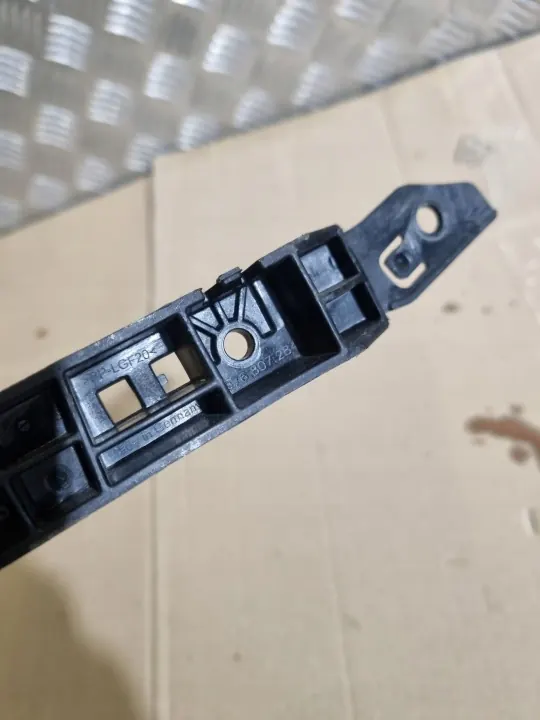Porsche Panamera bumperglijder OEM 976807283 976807284 image 4