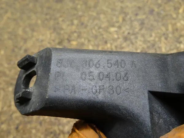 Suporte de para-choque AUDI TT 8J 06-14 8J0806540A image 4