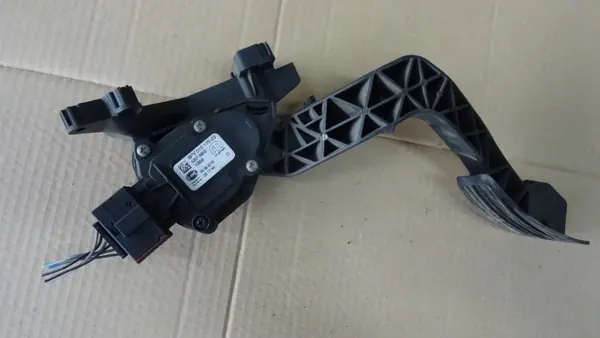 Potentiomètre de pédale d'accélérateur Fiat Fiorino III OEM 52013955 image 4
