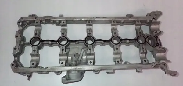 Couvercle de culasse OEM 07L103285N pour Audi RS6 C6 image 9