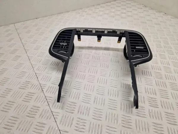 Prise d'air console OEM 682603660R pour Renault Talisman image 2