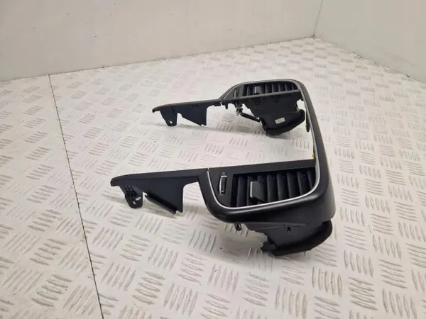 Prise d'air console OEM 682603660R pour Renault Talisman image 3