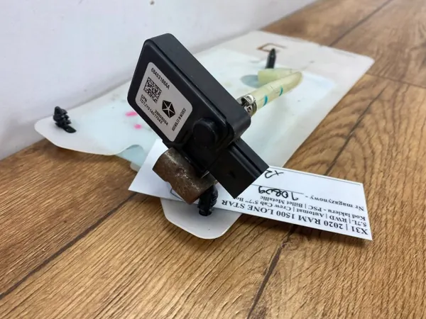 Capteur de présence siège OEM 68403188AAPINYA Dodge Ram image 4