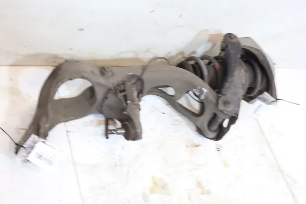 McPherson Anteriore Sinistro Peugeot 407 2.2HDI image 2