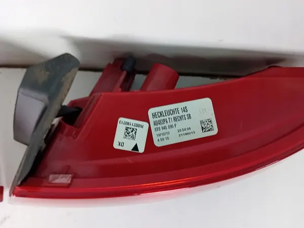 Conjunto de Lámparas Traseras AUDI A5 8T OE 8T0945096F image 4