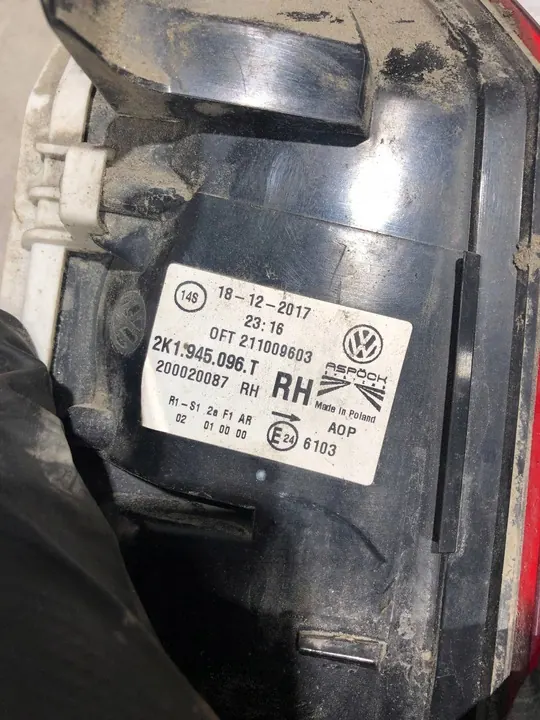 VW Caddy Luz Trasera Derecha 2015 OEM 2K1945096T image 4