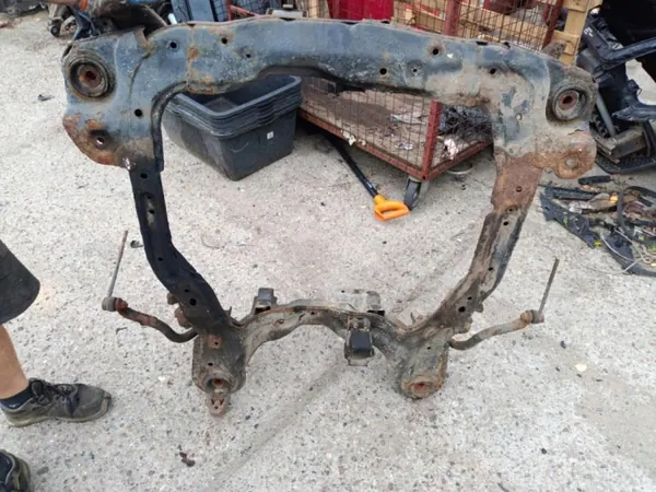 Protector delantero OEM Wrakowisko-19194- para Hyundai usado image 6