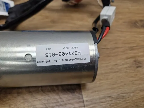 BMW OEM 7344440 Dachhydraulikpumpe - Gebraucht image 4