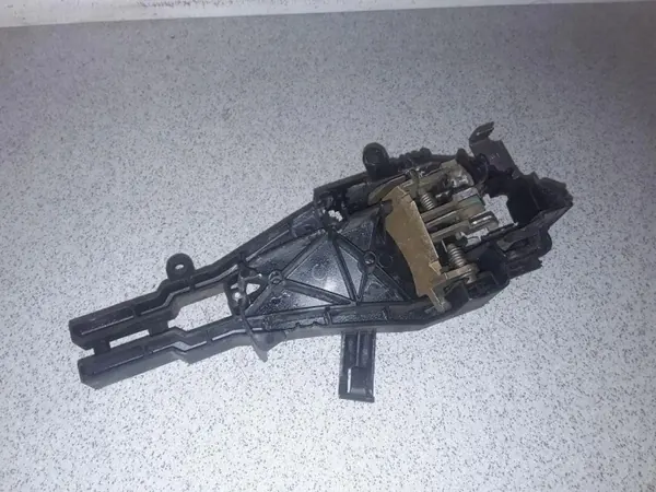 BMW 51227199839 Achterlinker Deurhandvatframe E91 image 2