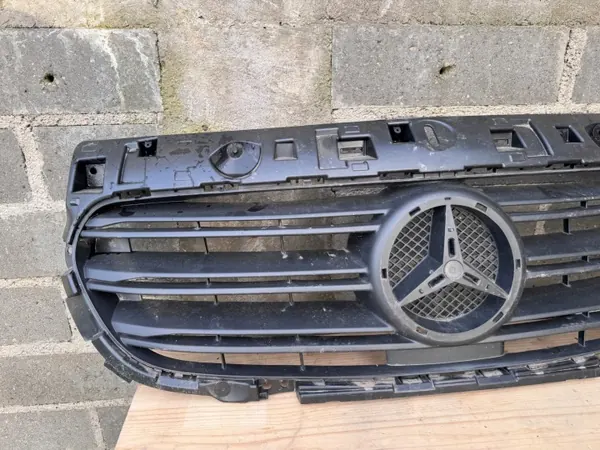 Mercedes Citan II etupaneeli OEM A4205030000 image 3