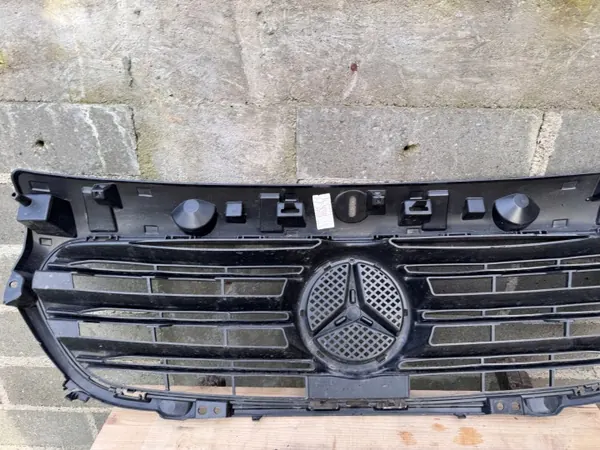 Mercedes Citan II etupaneeli OEM A4205030000 image 9