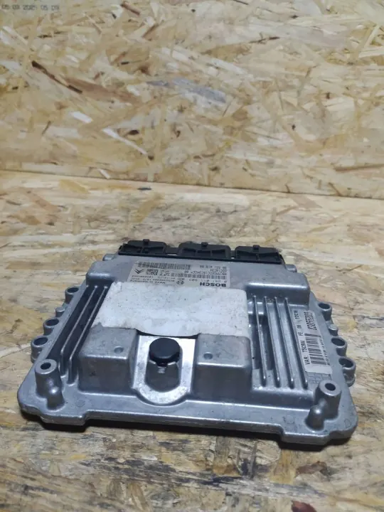 ECU Peugeot 307 0281011803 9656161980 Usado image 5