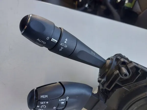 Stuurkolomschakelaar Peugeot OE 98094487ZD image 2