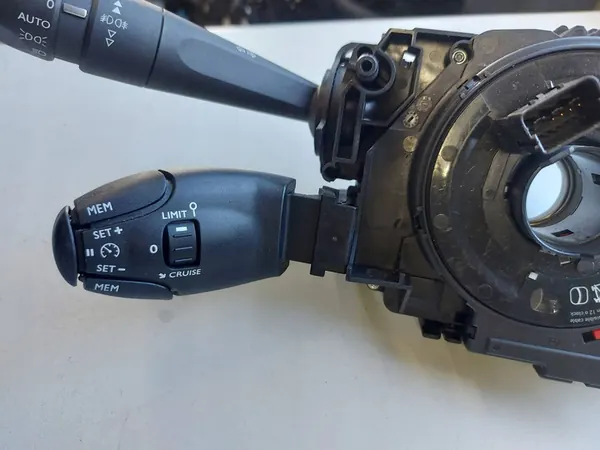 Stuurkolomschakelaar Peugeot OE 98094487ZD image 3