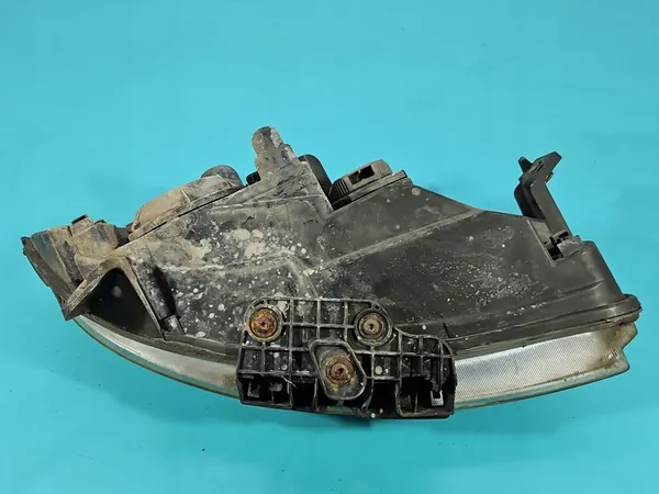 Farol esquerdo Fiat Linea 07-12 image 9