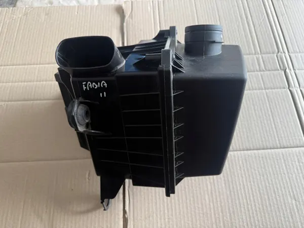 Skoda Luftfilterhus OEM 6Y0129607D - Begagnad image 2