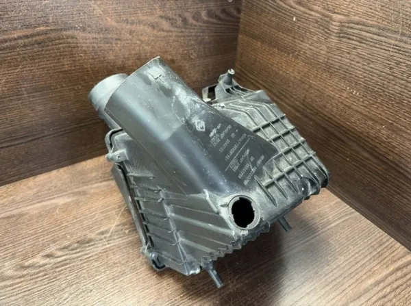 Ilmansuodatin OEM 165009078R Renault Trafic III:lle image 4