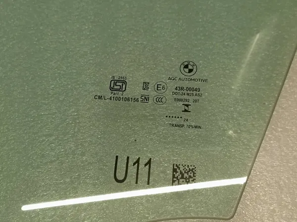BMW X1 U11 Vänster Framdörr Glas OEM - Begagnad image 8