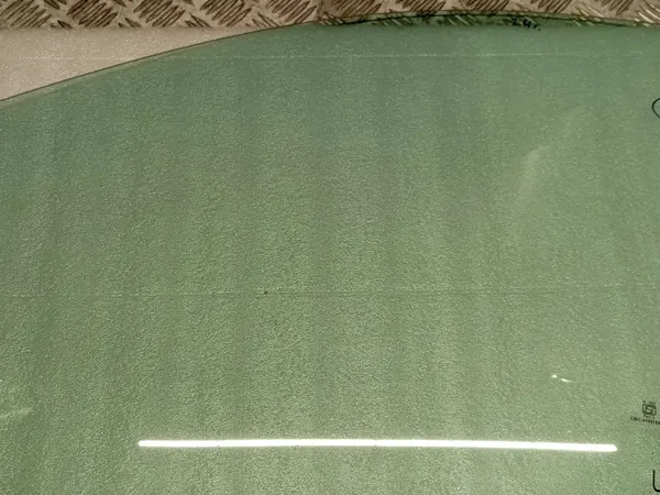 BMW X1 U11 Vänster Framdörr Glas OEM - Begagnad image 9