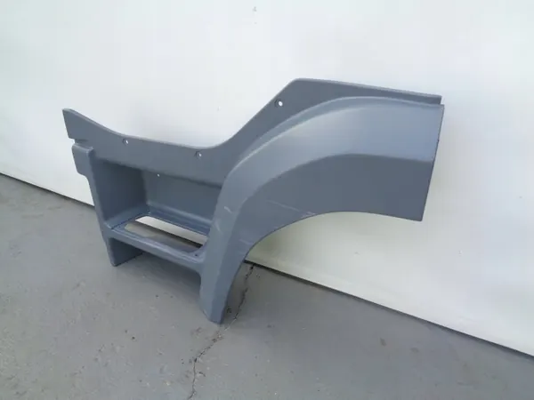 DAF CF Euro 5 Stopnica Esquerda OEM 1363816 1893901 image 2