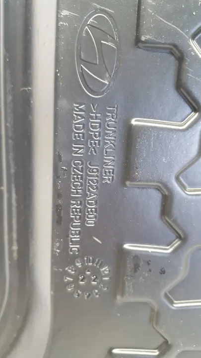 Hyundai Kona Trunk Mat 20R OEM J9122ADE00 image 3