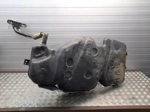 Polttoainesäiliö Audi Q5 SQ5 2011 OEM 8R0201021 image 2