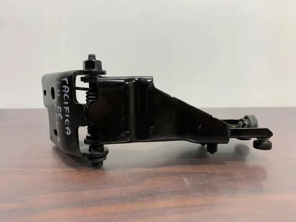 Chrysler schuifdeurwagen OEM 995AC8J241V image 4