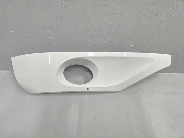 Griglia paraurti anteriore destra VW Touareg 2 7P6807490B image 2