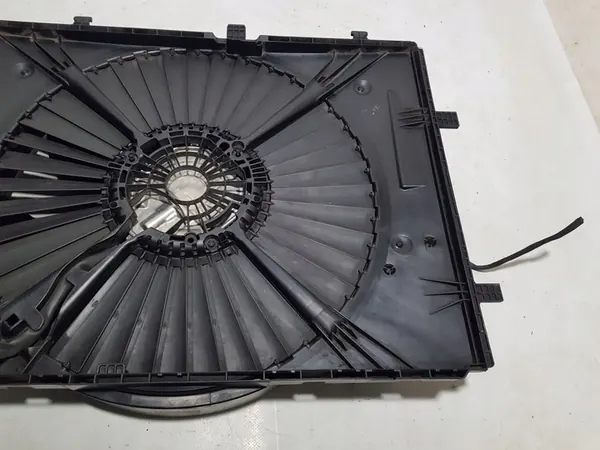 Kylarrubrik Mercedes W205 CLA W117 GLA W156 GLC X253 W213 image 8